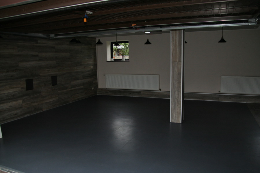 Pvc Garage Floor With System Of Tiles Flooring For The Through The Sustainable Technology That Stands Behind Pvc Tiles You Can Sure At Any Time Garage Floor Is Abrasion Resistant And Robust Also